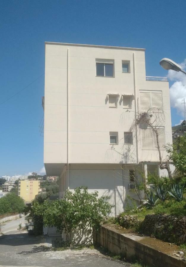 Deluxe Sea Apartment فلورا المظهر الخارجي الصورة