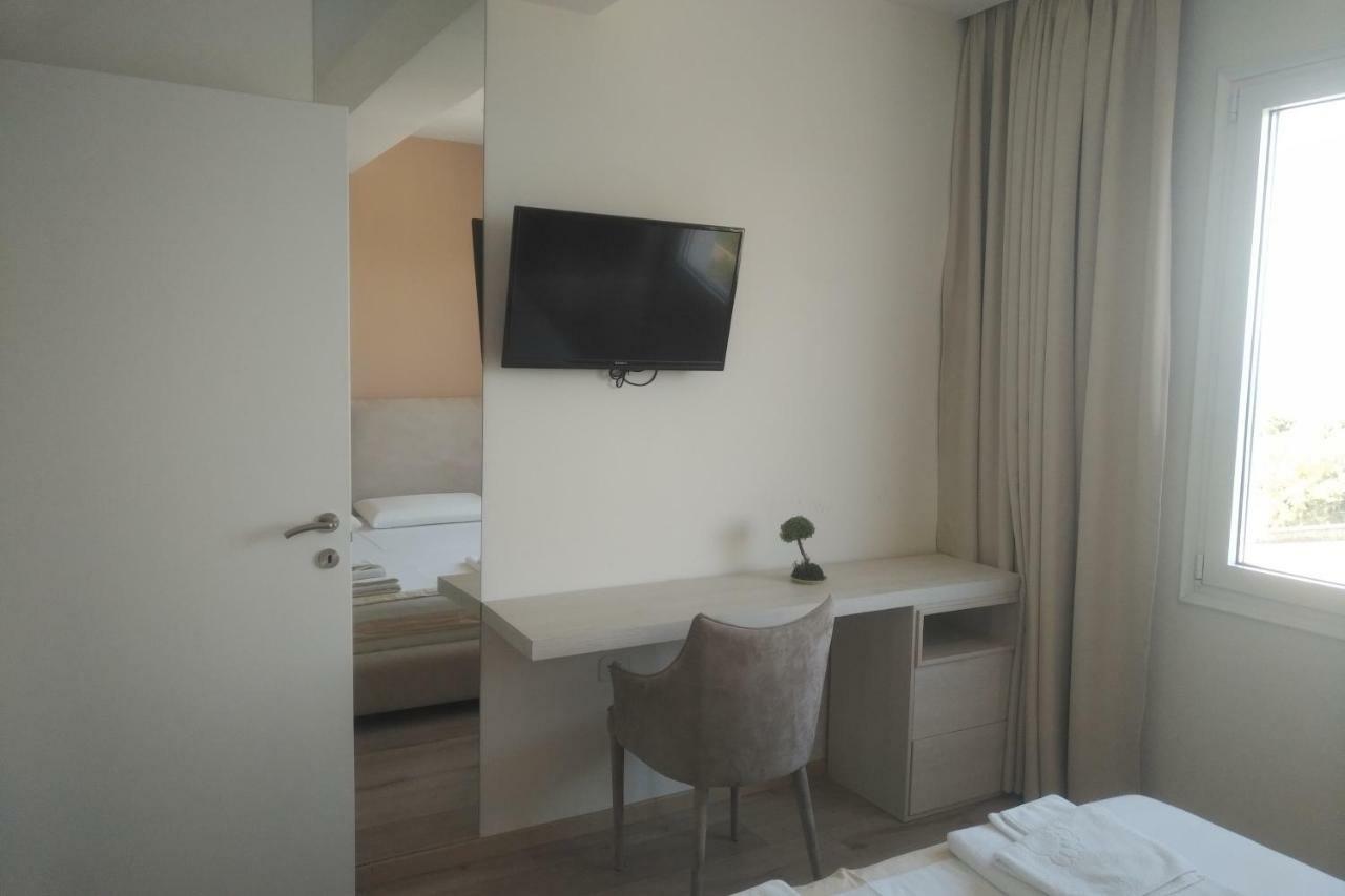 Deluxe Sea Apartment فلورا المظهر الخارجي الصورة