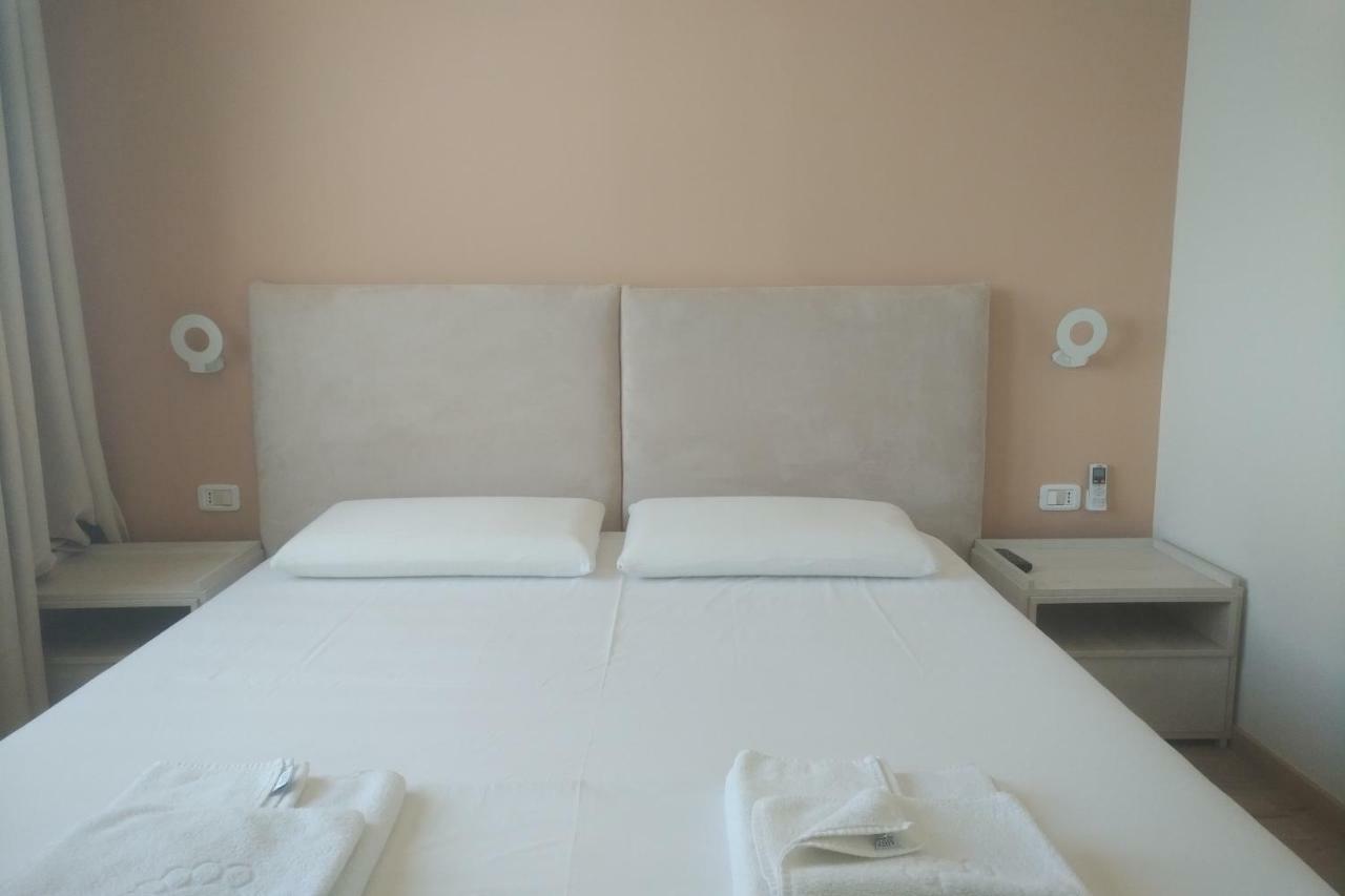Deluxe Sea Apartment فلورا المظهر الخارجي الصورة