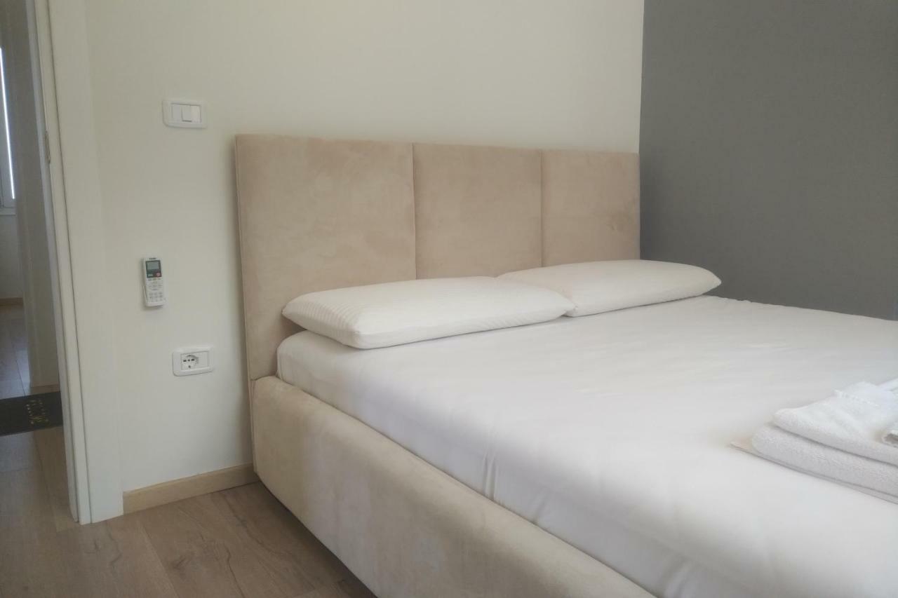 Deluxe Sea Apartment فلورا المظهر الخارجي الصورة
